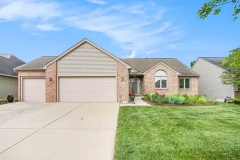 3717 Bristol Dr, Dexter, MI 48130