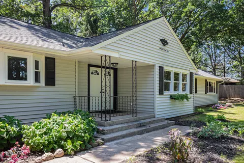 6261 Horton Rd, Jackson, MI 49201 photo 2
