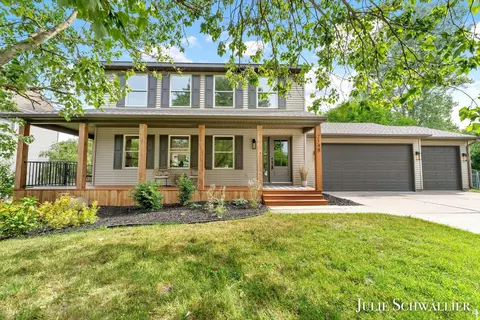2148 Belmont Farms Cir, Belmont, MI 49306