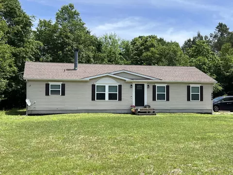 8646 80th Ave, Mecosta, MI 49332