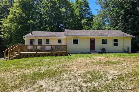 10843 12 Mile Rd NE, Rockford, MI 49341