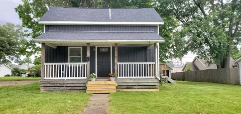 1118 6th Ave, Lake Odessa, MI 48849
