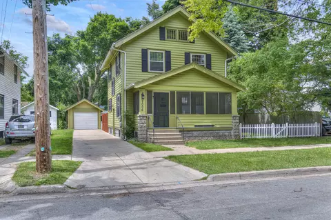 1006 Third St, Jackson, MI 49203