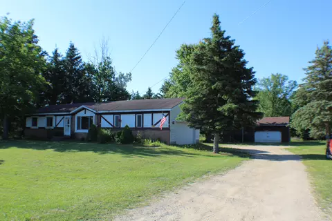 1170 17 Mile Rd, Kent City, MI 49330