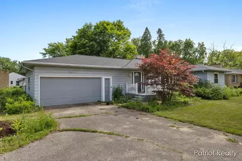 3612 Lake Michigan Dr NW, Grand Rapids, MI 49534