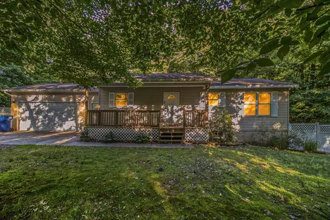 9581 Blackhawk Trl, Howard City, MI 49329