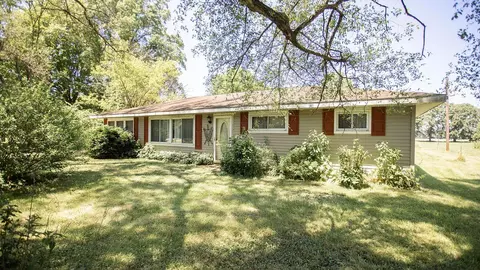 18979 Three Oaks Rd, Three Oaks, MI 49128 photo 2