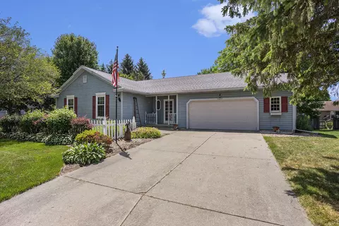 4277 Heritage Dr, Hudsonville, MI 49426