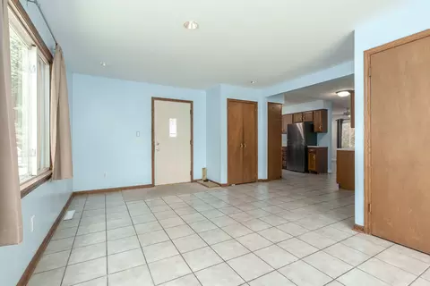411 N 28th St, Springfield, MI 49037 photo 10
