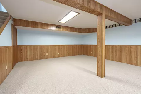 411 N 28th St, Springfield, MI 49037 photo 21