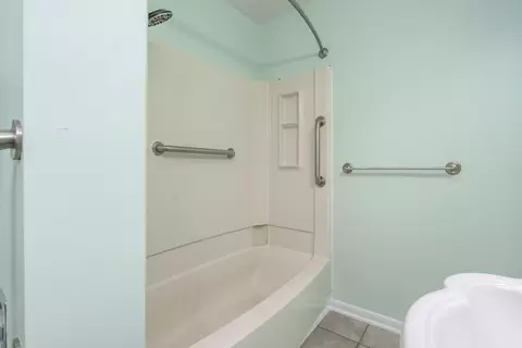 411 N 28th St, Springfield, MI 49037 photo 13