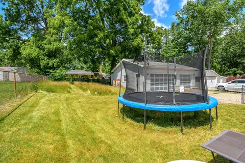 411 N 28th St, Springfield, MI 49037 photo 26