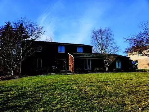 12411 Duxbury Ct, Plymouth, MI 48170