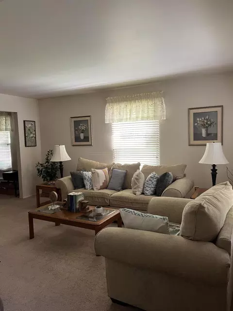 2447 Avery Dr, Troy, MI 48085 photo 6