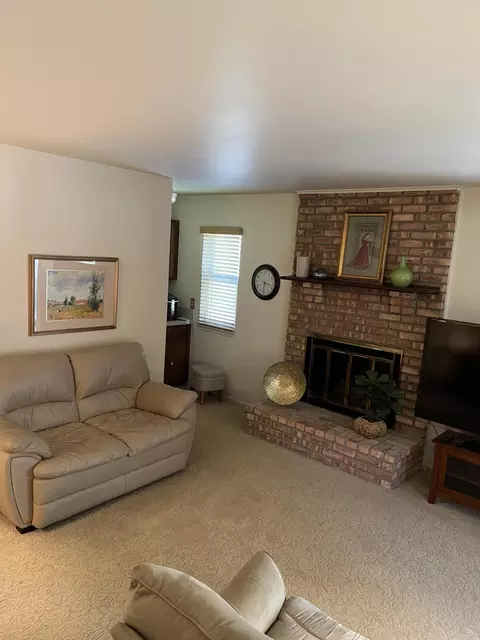 2447 Avery Dr, Troy, MI 48085 photo 16