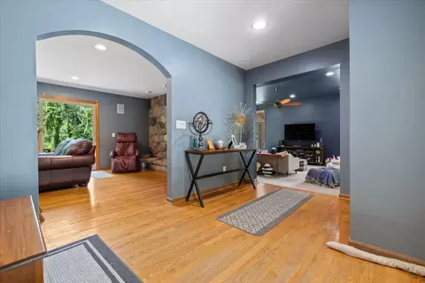 2880 W Maple Rd, Wixom, MI 48393 photo 10
