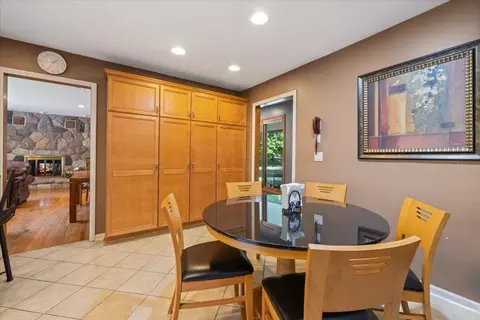 2880 W Maple Rd, Wixom, MI 48393 photo 19