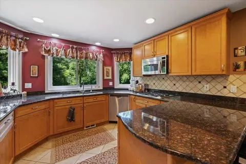 2880 W Maple Rd, Wixom, MI 48393 photo 18