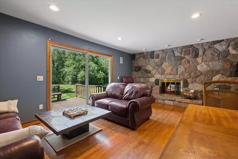 2880 W Maple Rd, Wixom, MI 48393 photo 12