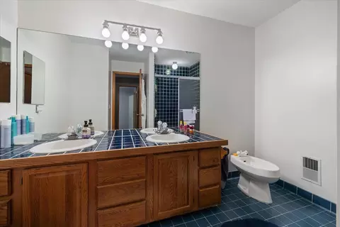 2880 W Maple Rd, Wixom, MI 48393 photo 29