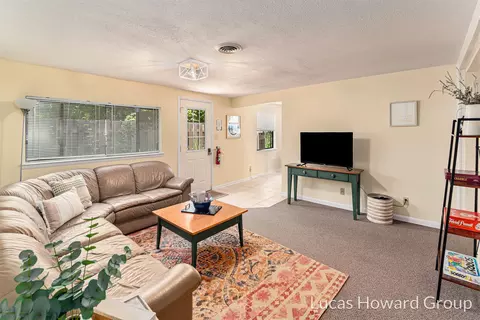 Living - 641 52nd St, Pullman, MI 49450 photo 2 of 4