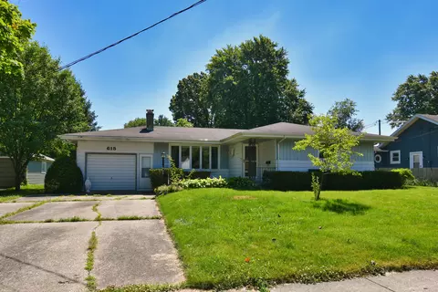 615 N 14th St, Niles, MI 49120