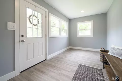 417 S Broas St, Belding, MI 48809 photo 5