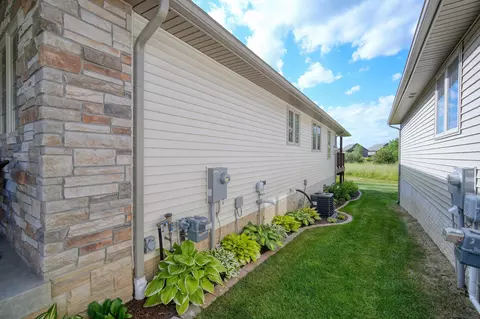 1021 Preservation Dr, Tecumseh, MI 49286 photo 33