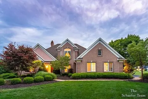 2415 Fair Ridge Dr NE, Ada, MI 49301