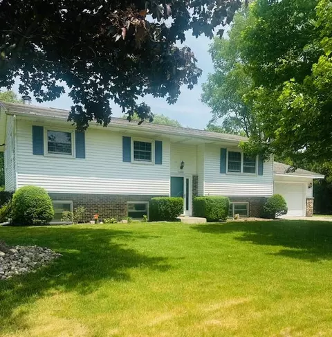 2338 Cline Rd, Muskegon, MI 49444