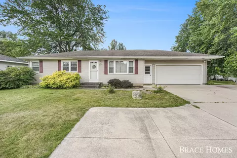 2238 52nd St SW, Wyoming, MI 49519