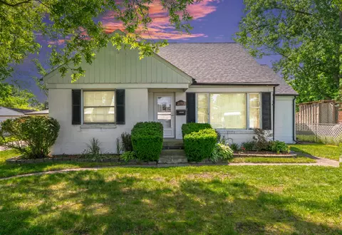 21793 Piper Ave, Eastpointe, MI 48021