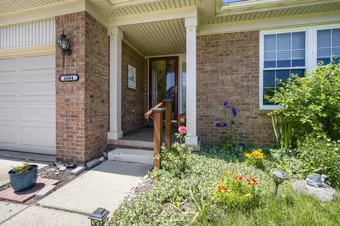 6604 W Summerdale Cir, Ypsilanti, MI 48197