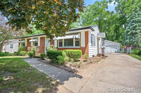 3936 Hazelwood Ave SW, Wyoming, MI 49519