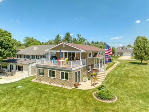 120 Bedford Dr, Brooklyn, MI 49230
