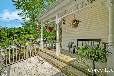 108 Mill St, Saranac, MI 48881 photo 4
