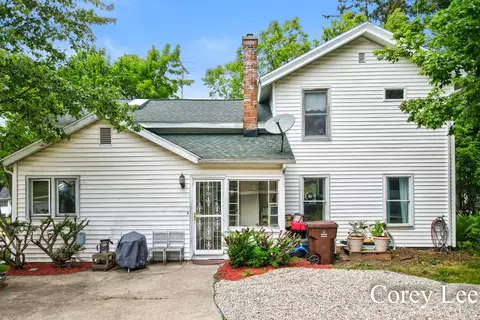 108 Mill St, Saranac, MI 48881