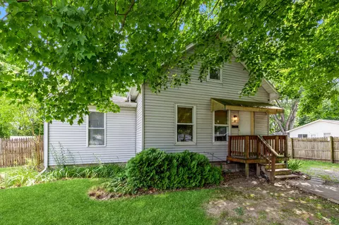 510 Michigan St, Buchanan, MI 49107