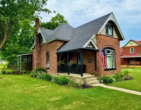 257 Ypsilanti St, Dundee, MI 48131