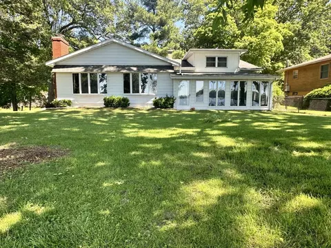 35321 51st Ave, Paw Paw, MI 49079
