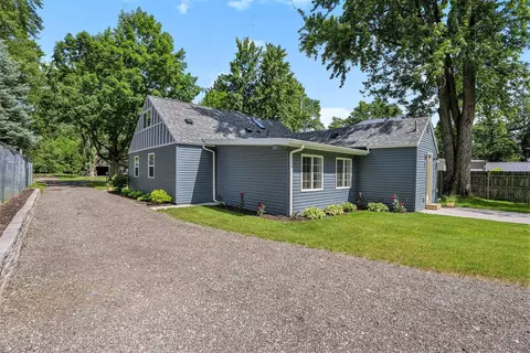 144 Hackett St, Jackson, MI 49202 photo 4