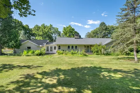 4480 Leonard St, Coopersville, MI 49404