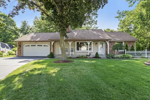 4532 Lexington Ct, Hudsonville, MI 49426