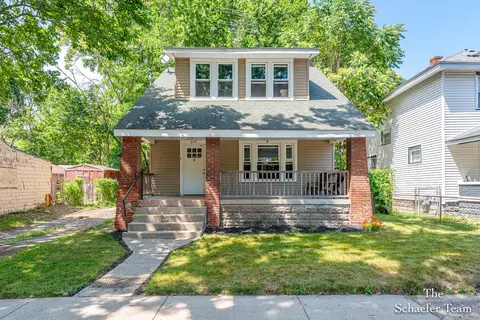 649 Griggs St SE, Grand Rapids, MI 49507