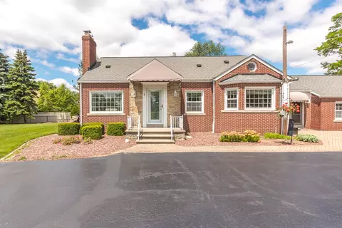 14725 N Haggerty Rd, Plymouth, MI 48170