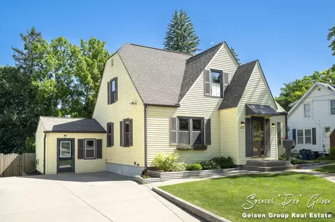 410 E Washington St, Belding, MI 48809
