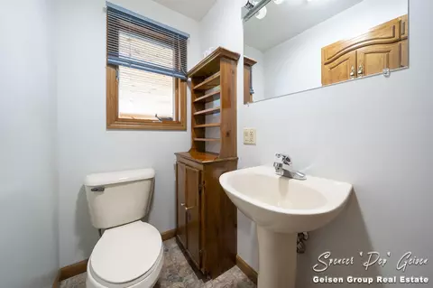 410 E Washington St, Belding, MI 48809 photo 25