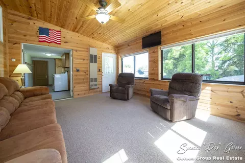 410 E Washington St, Belding, MI 48809 photo 24