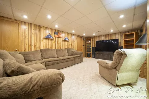 410 E Washington St, Belding, MI 48809 photo 44