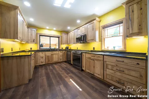 410 E Washington St, Belding, MI 48809 photo 18